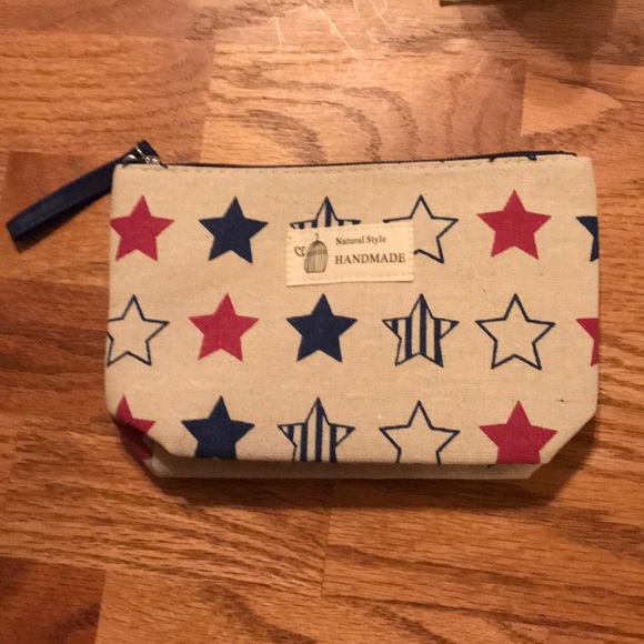 💙Cute Multi-Color Stars Cosmetic Bag💙 - Picture 1 of 10